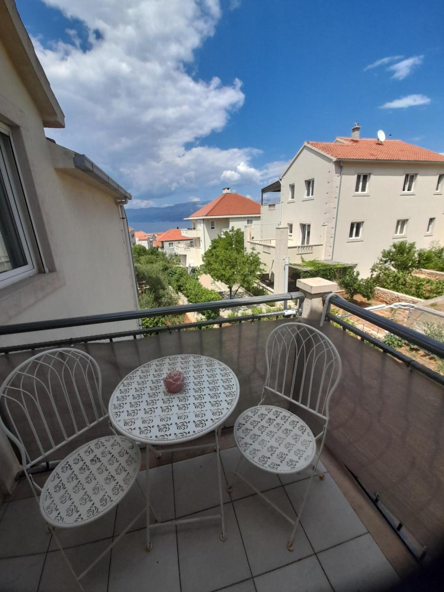 Nives B. Apartment Supetar Exterior photo