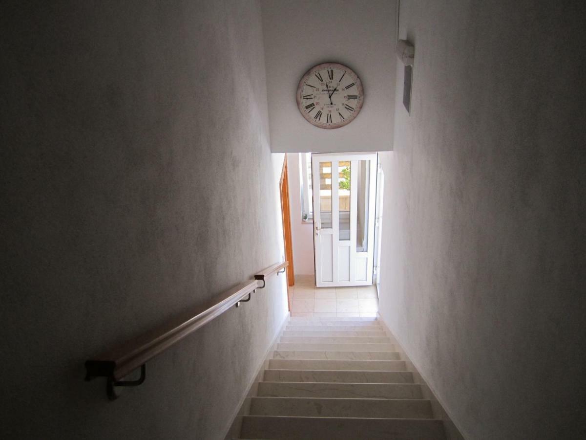 Nives B. Apartment Supetar Exterior photo